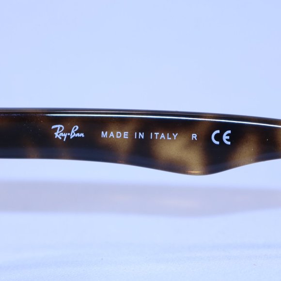 Ray Ban RB3522 Sunglasses with Case - Picture 3 of 11